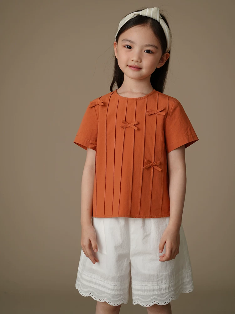 Áo màu cam cho trẻ em mang lại cảm giác mát mẻ, áo sơ mi ngắn tay xếp ly lyocell cho bé gái, trang phục mùa hè sành điệu.