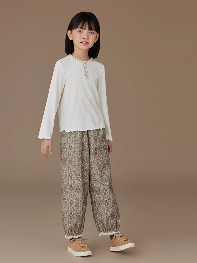 Quần áo trẻ em cho mùa xuân và mùa thu, áo thun dài tay có thiết kế ren ngọt ngào, áo lót cho bé gái, áo sơ mi cho trẻ lớn.