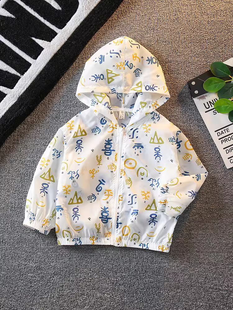 Áo khoác mỏng thoáng khí cho bé trai, quần áo chống nắng trẻ em sành điệu, quần áo thân thiện với làn da trẻ em mới hợp thời trang mùa hè 2025