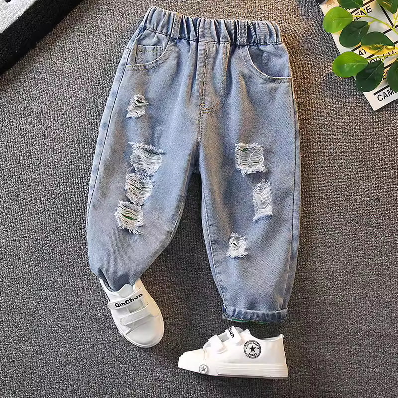 Quần jean bé trai xuân thu 2025 kiểu mới quần áo trẻ em thời trang quần dài bé trai mùa xuân quần rộng trẻ em