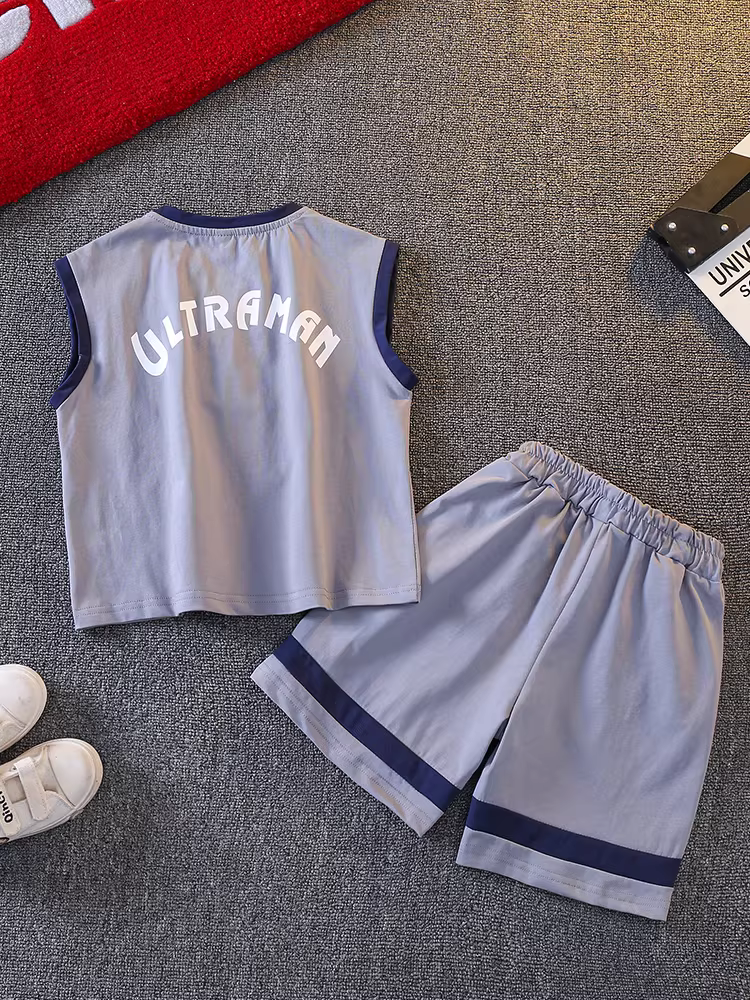 Bộ trang phục hè cho bé trai 2025, bộ vest và quần đùi hai mảnh mới, chất liệu mỏng, thời trang và sành điệu cho bé trai