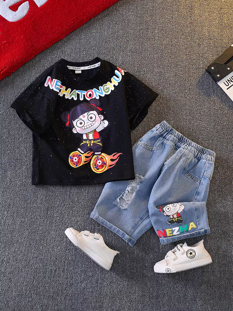 Trang phục mùa hè cho bé trai, trang phục Nezha sành điệu, mẫu mới 2025, trang phục mùa hè mỏng mát mẻ hợp thời trang dành cho trẻ em.