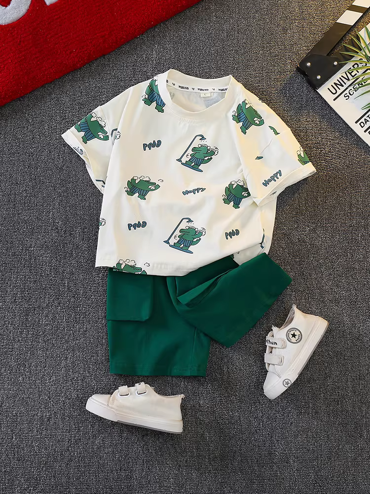 Bộ đồ hè bé trai 2025, quần áo trẻ em mới, kiểu dáng mùa hè ngắn tay, bộ đồ hè ngắn tay cho bé trai đẹp trai