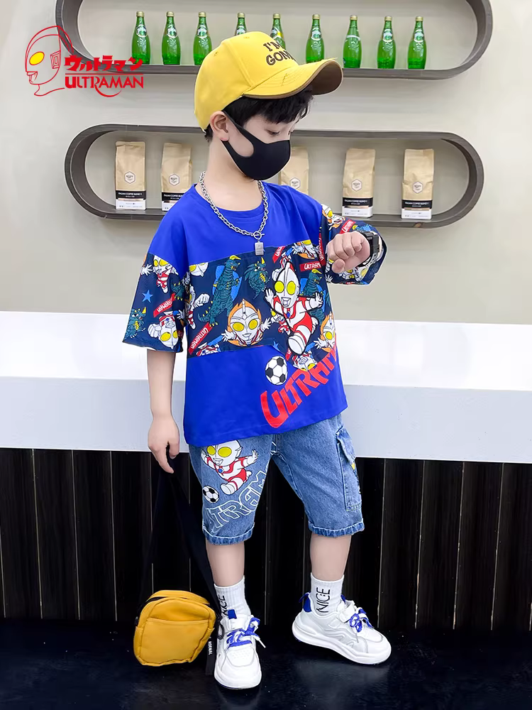 Quần áo Ultraman, trang phục mùa hè ngầu cho bé trai, bộ đồ trẻ em mới 2025, bộ thời trang ngắn tay mùa hè cho bé trai