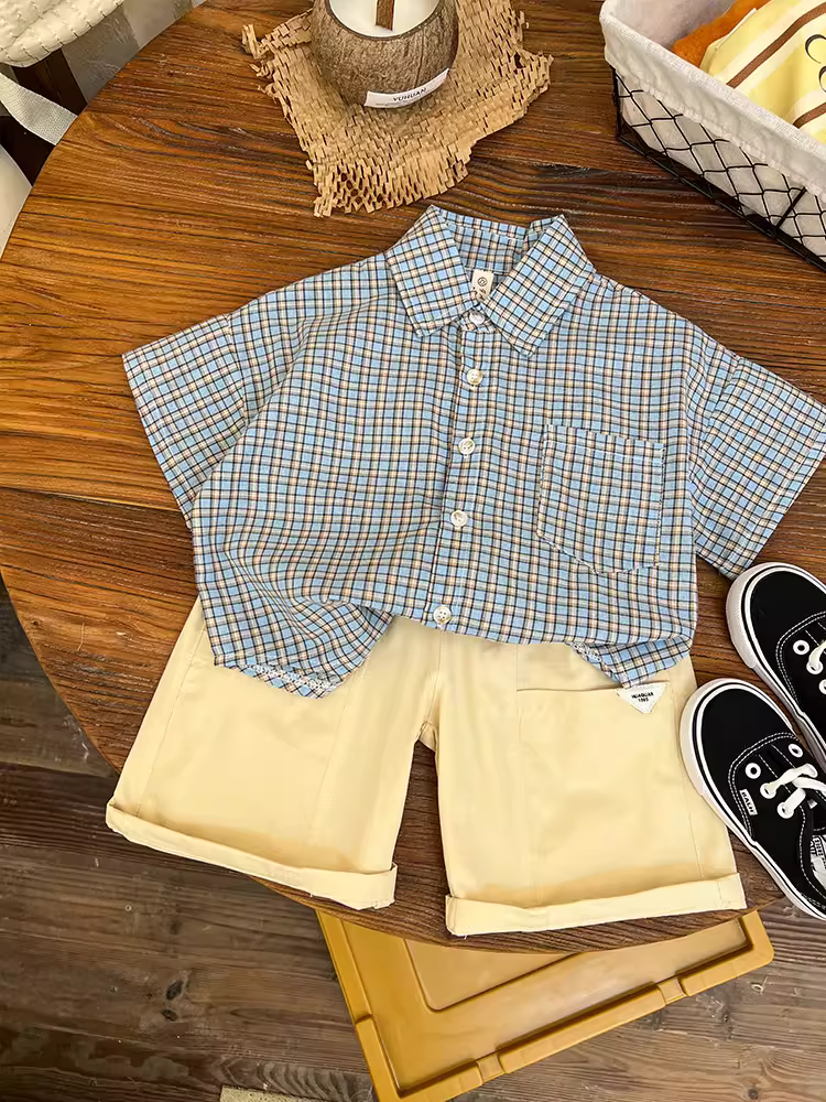 Bộ trang phục hè cho bé trai 2025, kiểu dáng thời thượng, áo thun ngắn tay phong cách hot trend mạng xã hội, bộ hai mảnh mùa hè, kiểu dáng mỏng nhẹ, hợp xu hướng