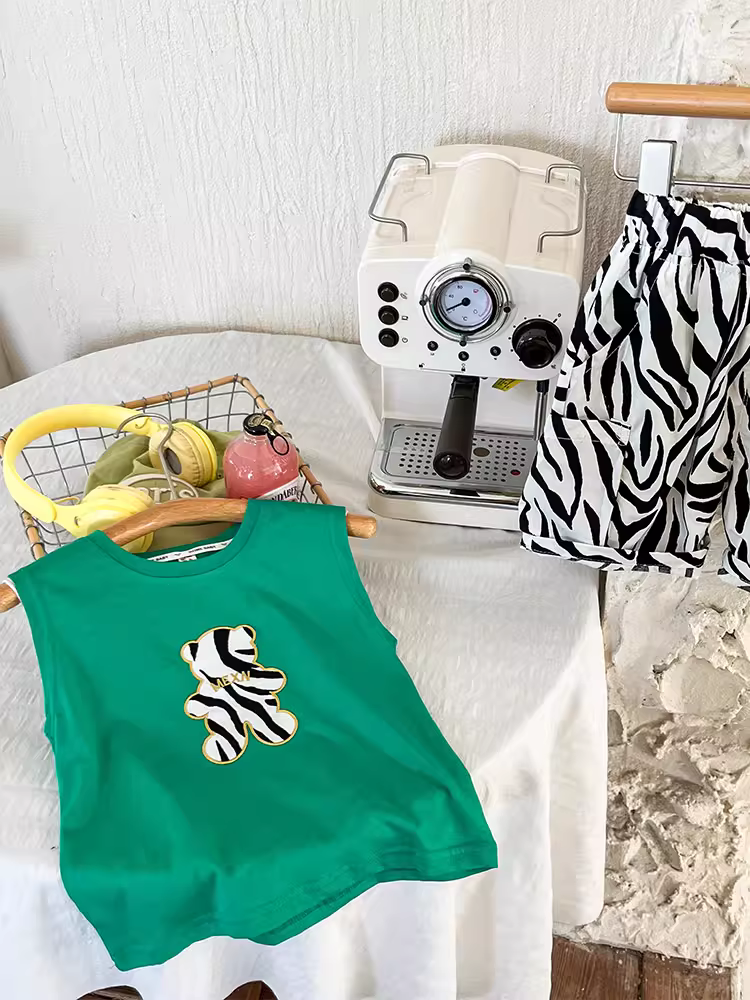 Bộ vest hè bé trai 2025 kiểu dáng mới thời trang, trang phục hè mát mẻ và lịch lãm cho bé trai, quần áo mỏng thời thượng