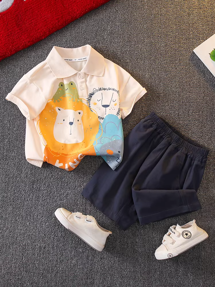 Trang phục mùa hè cho bé trai 2025, kiểu dáng mùa hè mới, áo ngắn tay, mát mẻ và lịch lãm, thời trang cho bé trai.