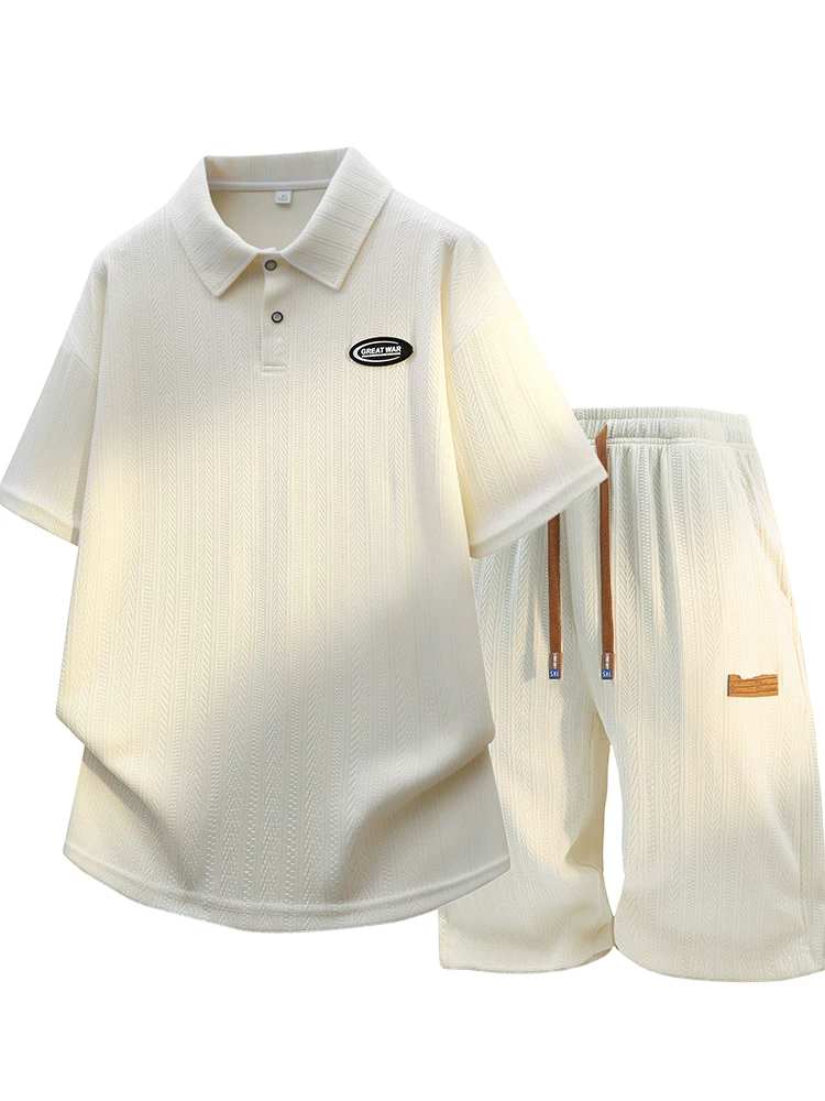 Bộ đồ nam Jeanswest kiểu Mỹ, áo sơ mi ngắn tay phối quần, thiết kế cao cấp, rộng rãi, thời trang, hợp xu hướng mùa hè.