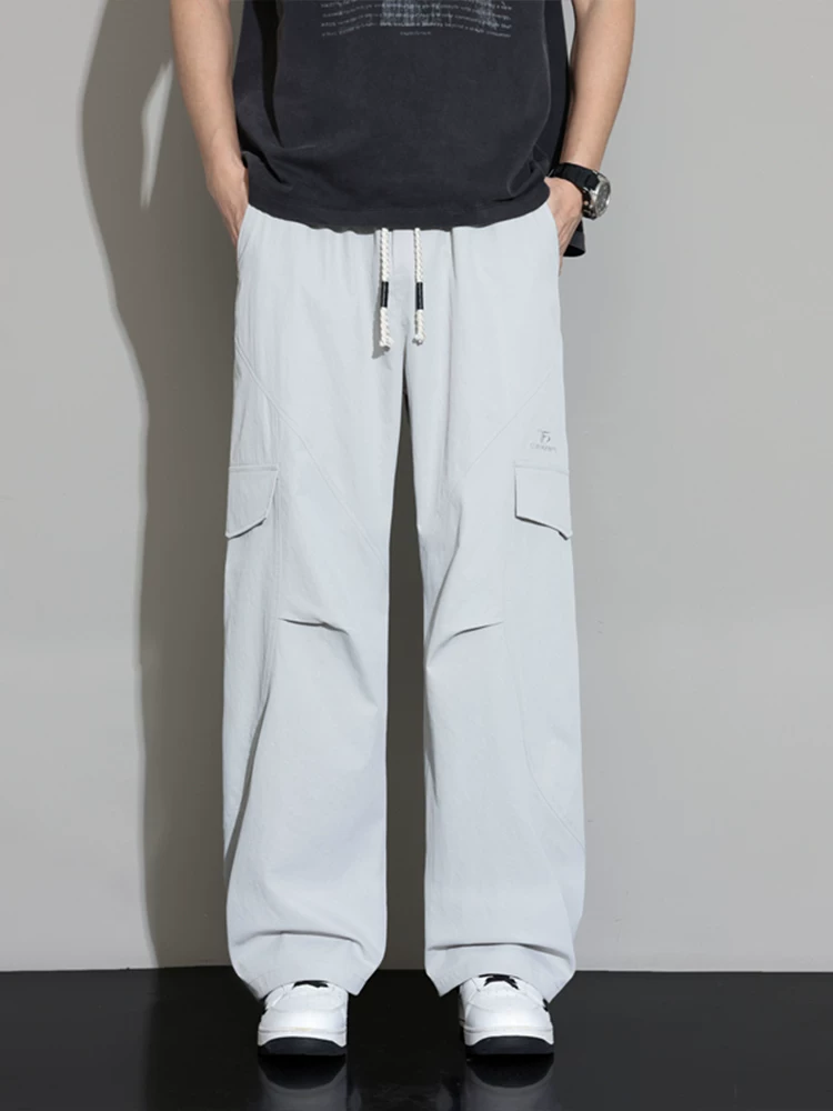 Quần âu nam Jeanswest 2026 kiểu Mỹ thời thượng, ống rộng, dáng suông, chất liệu cao cấp, mặc mùa xuân hè.
