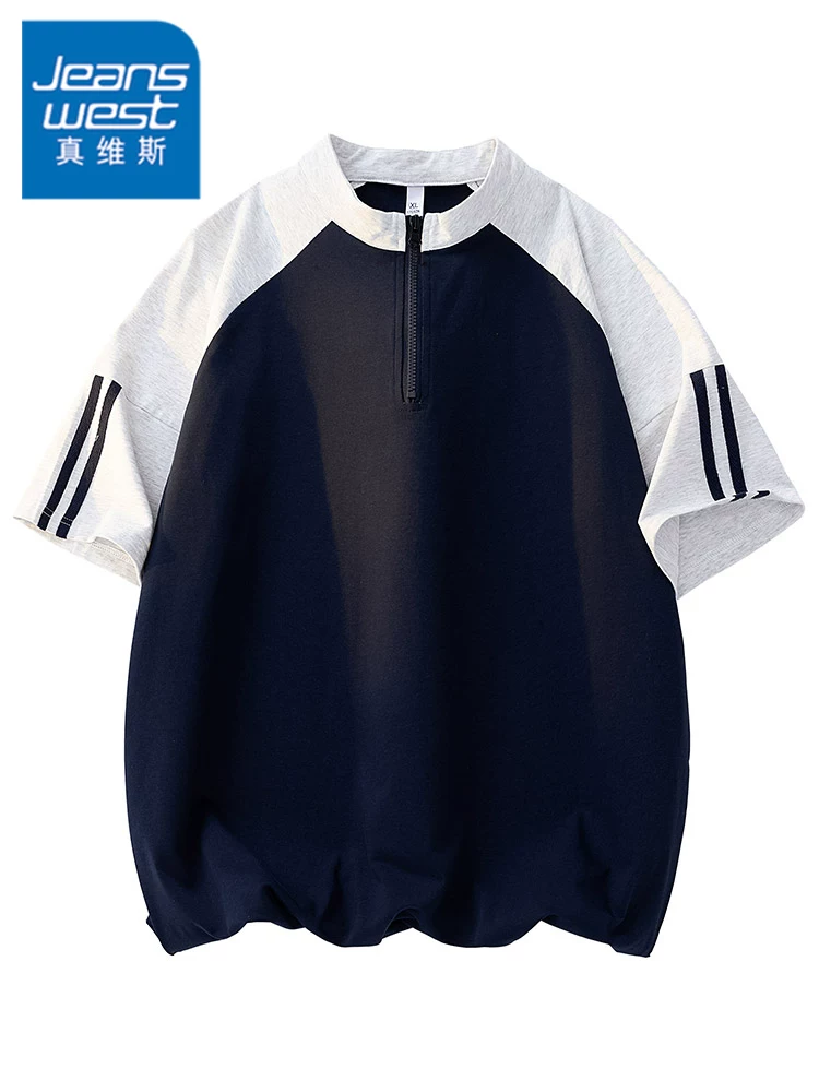 Áo thun kẻ sọc nửa khóa kéo kiểu Mỹ của Jeanswest dành cho nam, chất liệu lụa băng mỏng thoáng khí, thân thiện với da, tay ngắn, phong cách thường ngày mùa hè.