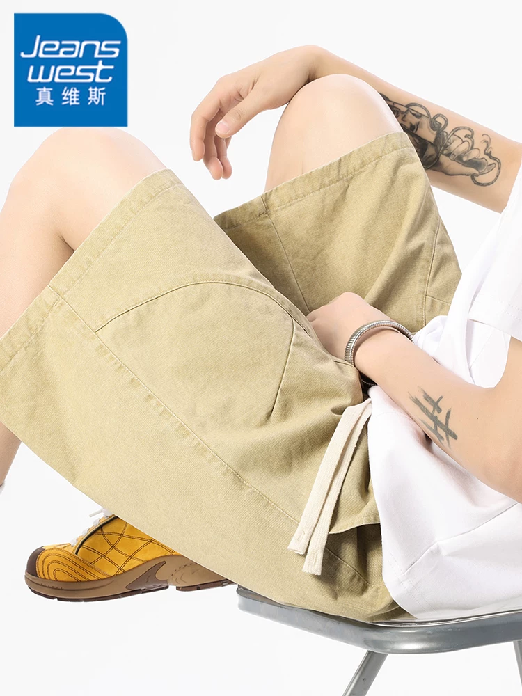 Quần short nam Jeanswest 100% cotton nguyên chất, kiểu dáng thường ngày, thoáng khí, mỏng nhẹ, thích hợp cho mùa hè.