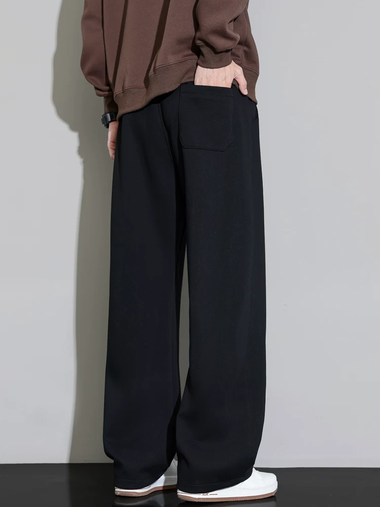 Quần âu nam Jeanswest 2026 màu xám mới, dáng thẳng, chất liệu mềm mại, ống rộng, dài, thích hợp cho mùa xuân và mùa thu.