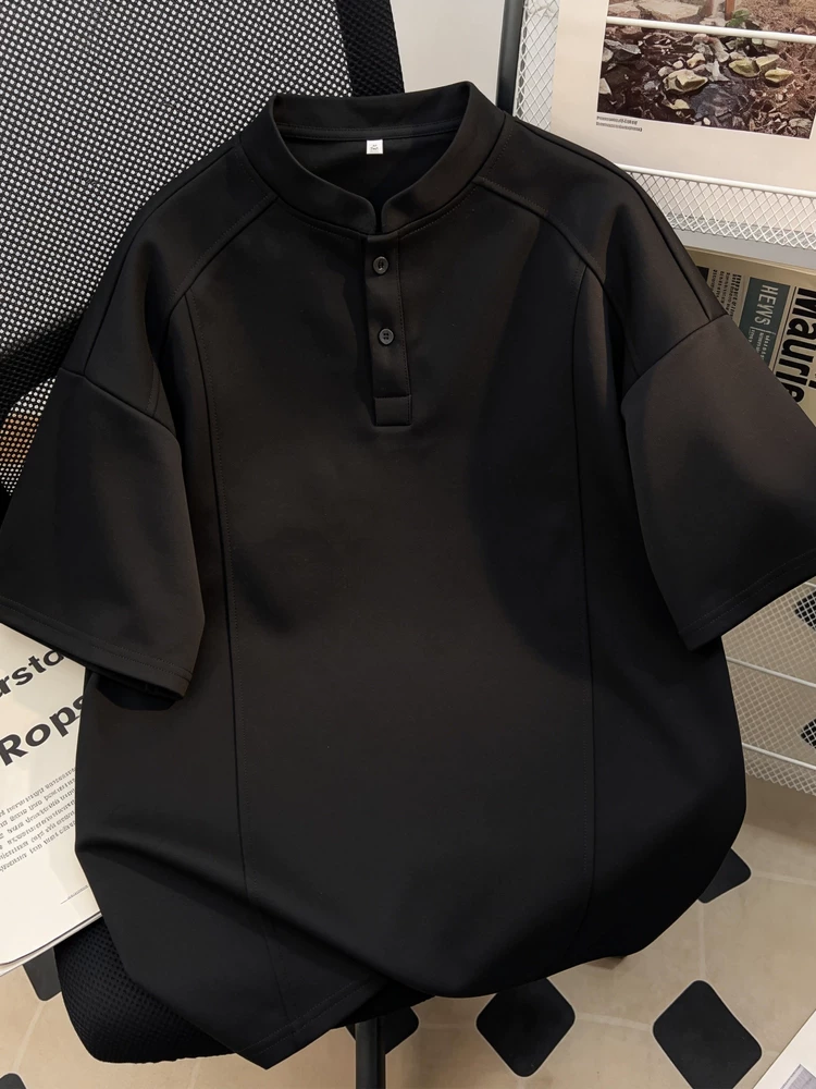 Áo thun nam tay ngắn cổ đứng phong cách Mỹ của thương hiệu Jeanswest, mùa xuân hè, cảm giác cao cấp, áo dáng rộng và thoáng khí.