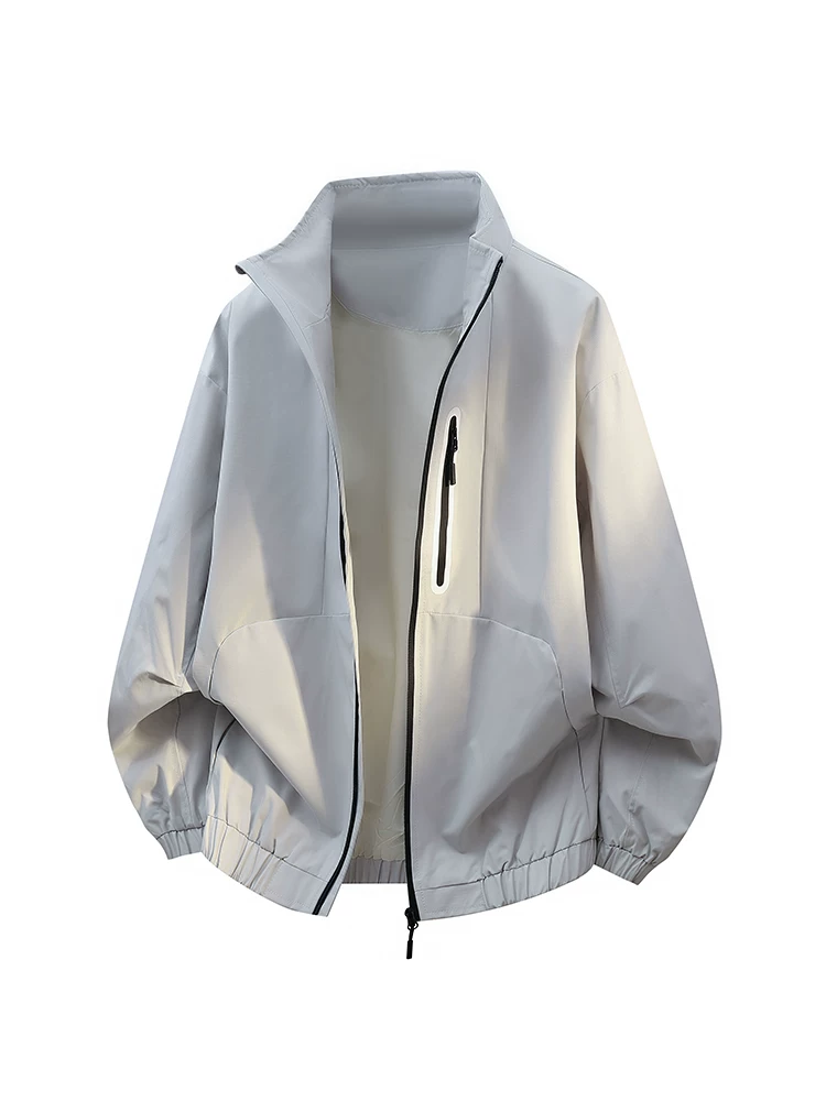 Áo khoác cổ đứng thương hiệu thời trang phong cách Mỹ của Jeanswest dành cho nam, mùa xuân thu, áo khoác màu đen đa năng, rộng rãi, giản dị, cao cấp.