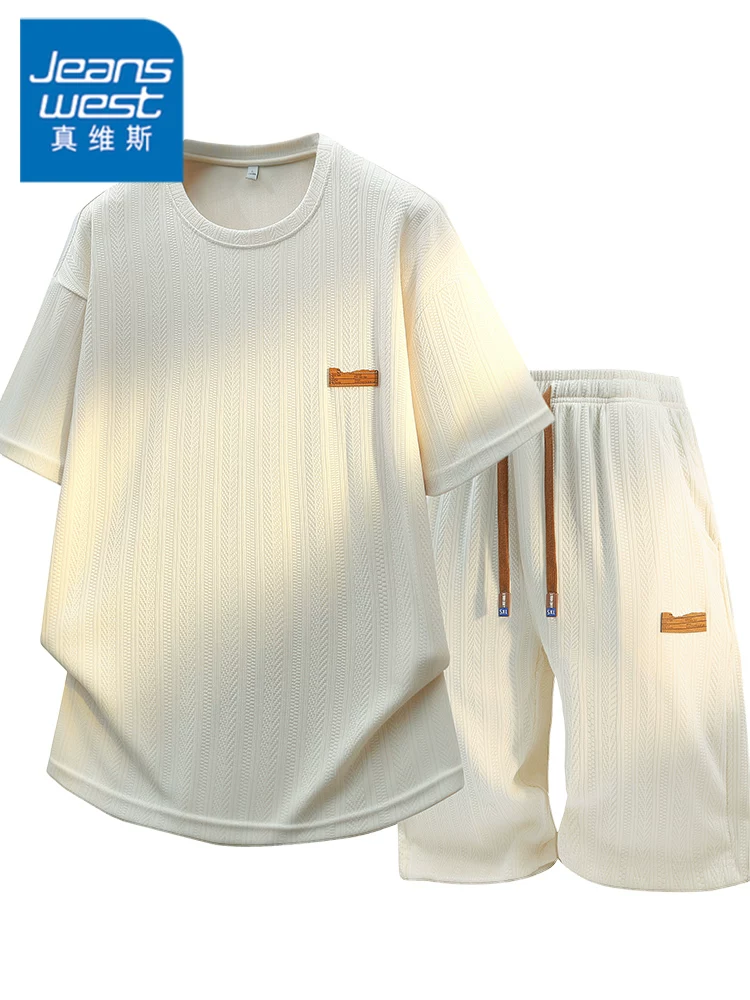 Bộ đồ nam Jeanswest kiểu Mỹ, chất liệu có vân, dáng rộng, cổ tròn, tay ngắn, thời trang cao cấp mùa hè, bộ hai món.