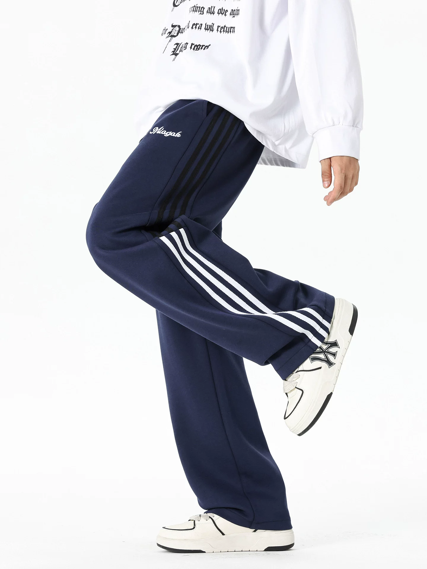 Quần thể thao ống đứng thời trang phong cách Mỹ của Jeanswest dành cho nam, dáng rộng thoải mái cho mùa xuân thu, quần dài trẻ trung.