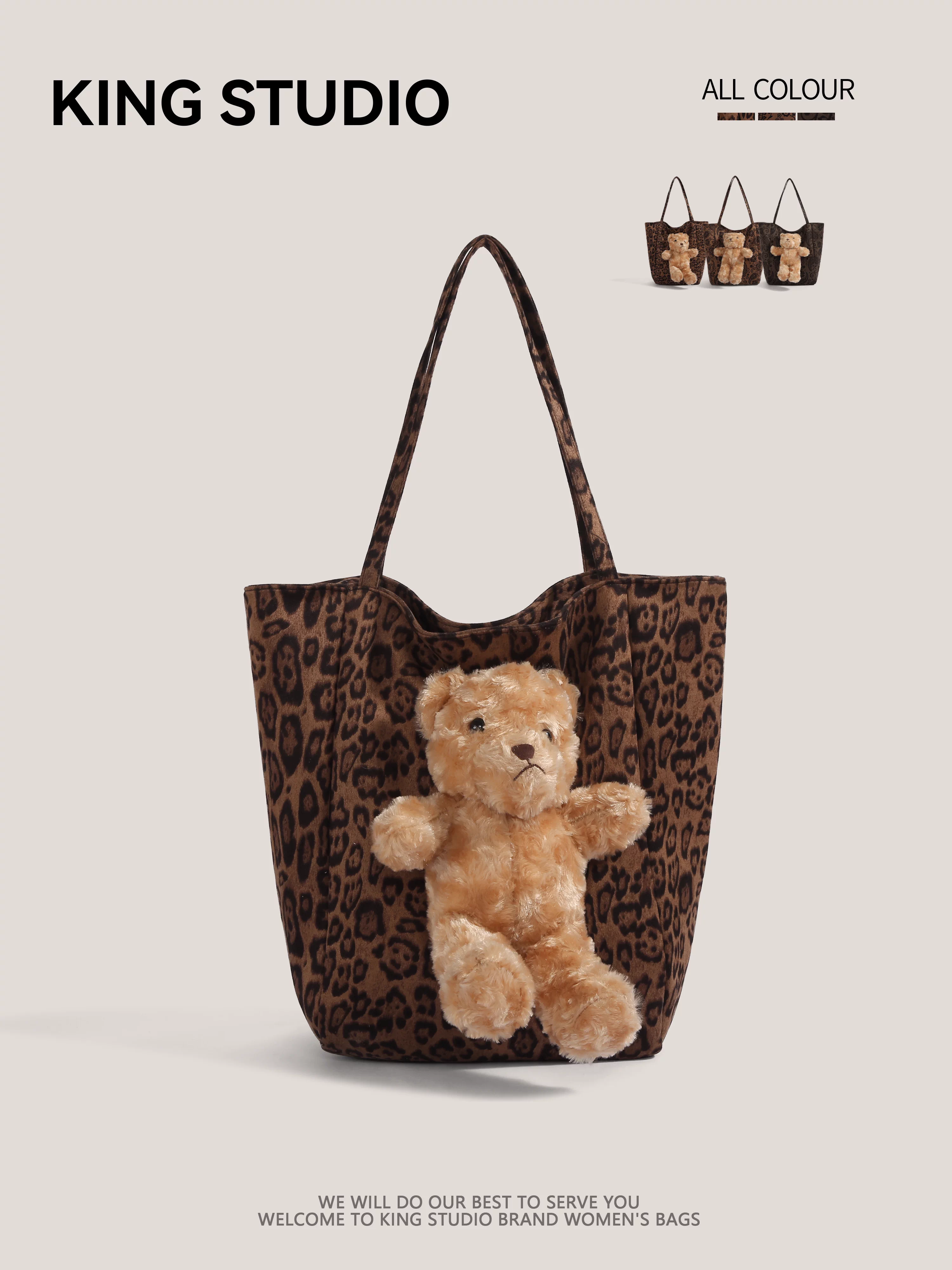 Túi xách gấu hoạt hình dễ thương dành cho nữ 2025, mẫu mới thời thượng, dung tích lớn, túi đeo vai đi làm, túi tote họa tiết báo đốm thoải mái