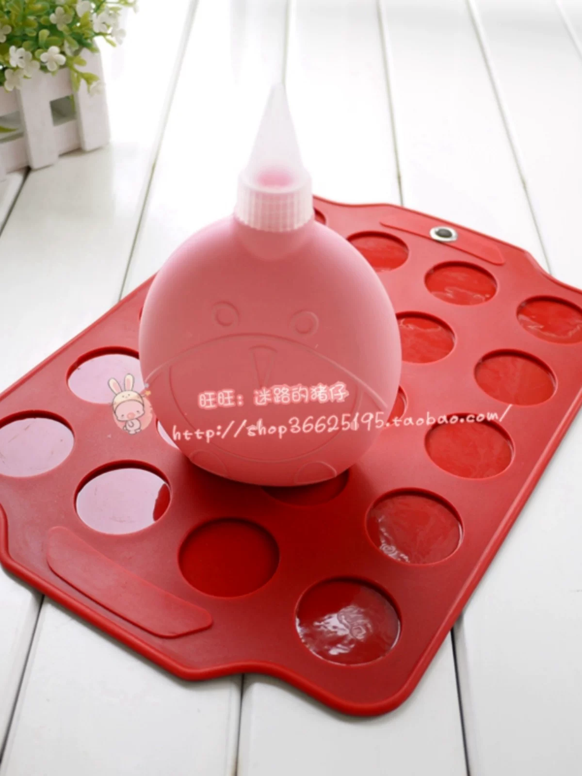 Xuất khẩu sang Pháp: Tấm lót làm bánh macaron, tấm lót làm bánh quy, lò nướng, lò nướng sóng ánh sáng, khuôn làm bánh bằng lò vi sóng, chịu nhiệt độ cao.