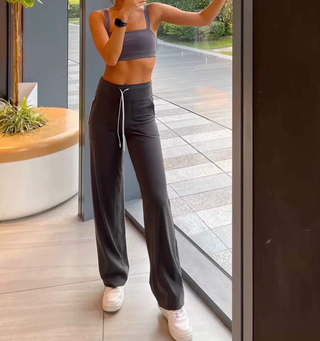 Quần yoga ống đứng kiểu thiết kế thời trang có dây rút, cạp cao, dáng rộng, quần ống rộng vừa phải dành cho nữ, quần dài chạm sàn 2023.