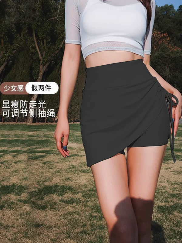 Quần váy thể thao hè 2025 mới dành cho nữ, chống lộ, cạp cao, nâng mông, thích hợp chơi tennis, chạy bộ, quần tập yoga hai trong một