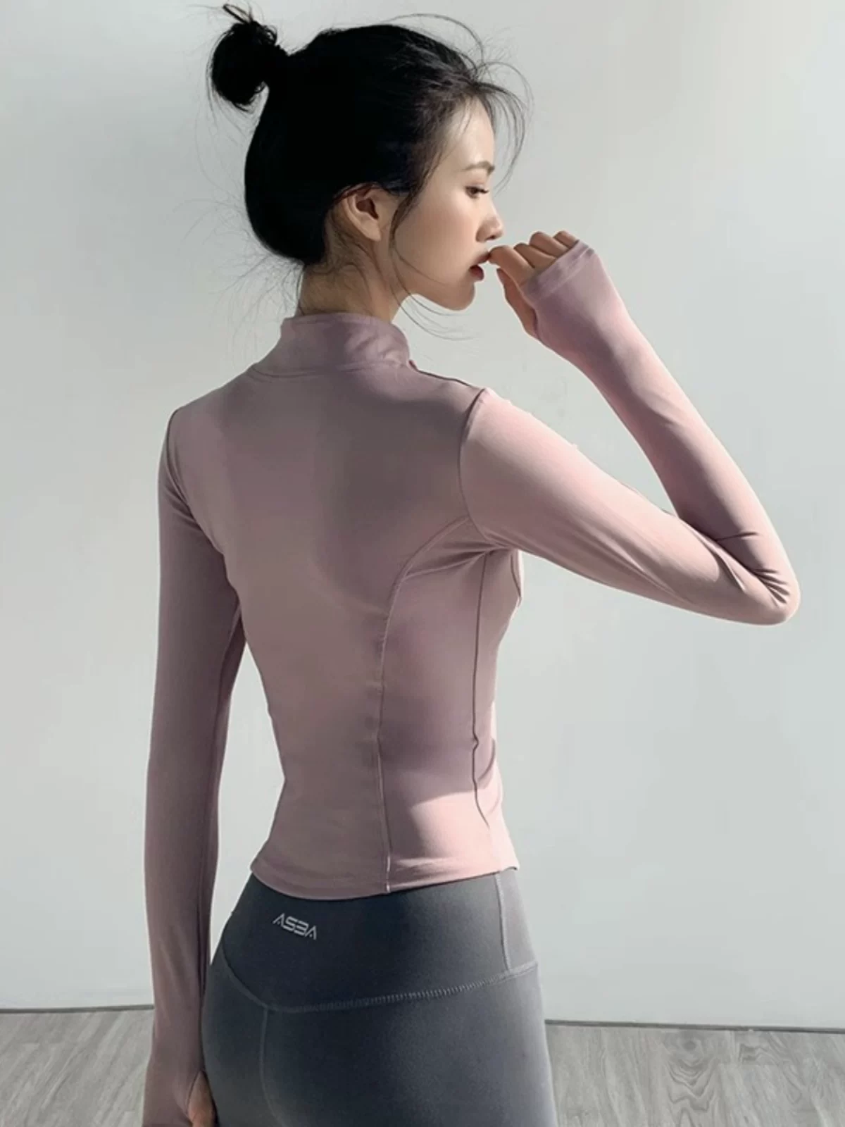 Quần áo tập yoga dài tay cho nữ, quần áo tập thể dục chống nắng mùa hè, áo khoác thể thao, độ đàn hồi cao, nhanh khô, thoáng khí, ôm sát, áo tập yoga giúp thon gọn vóc dáng