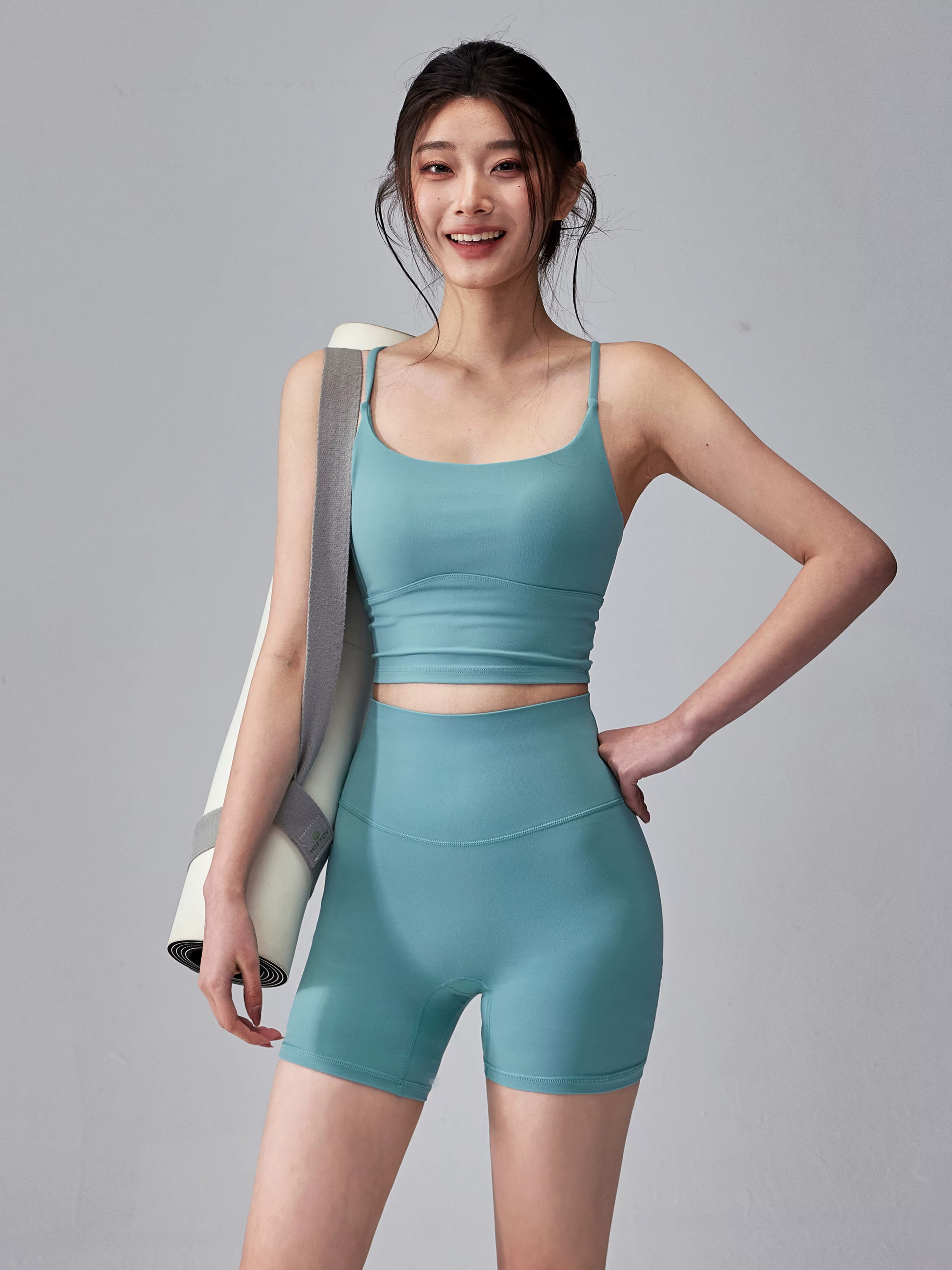 Bộ đồ tập yoga nữ phong cách Dopamine, chất liệu nhanh khô, áo vest thể thao quần short, bộ hai mảnh tập Pilates, mẫu mới 2026
