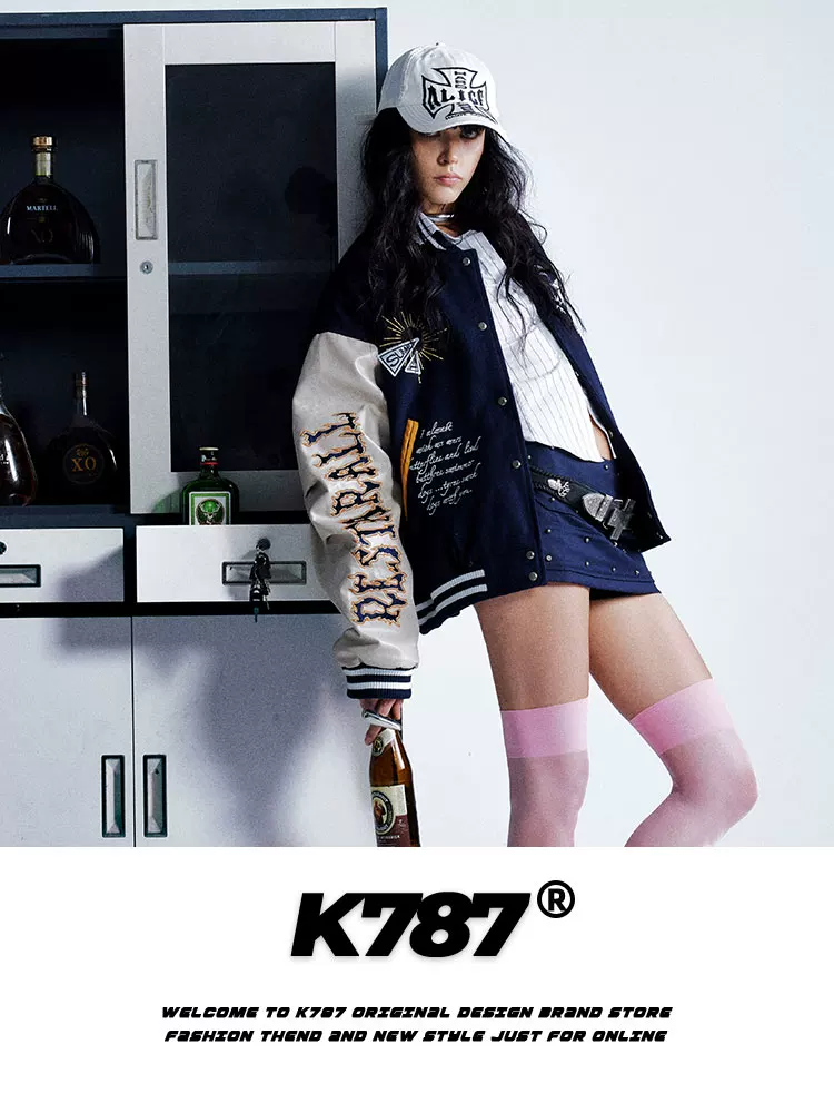 Áo khoác bomber unisex phong cách retro Mỹ, thêu nặng, phối vải, kiểu dáng thể thao, hip-hop, thời thượng.
