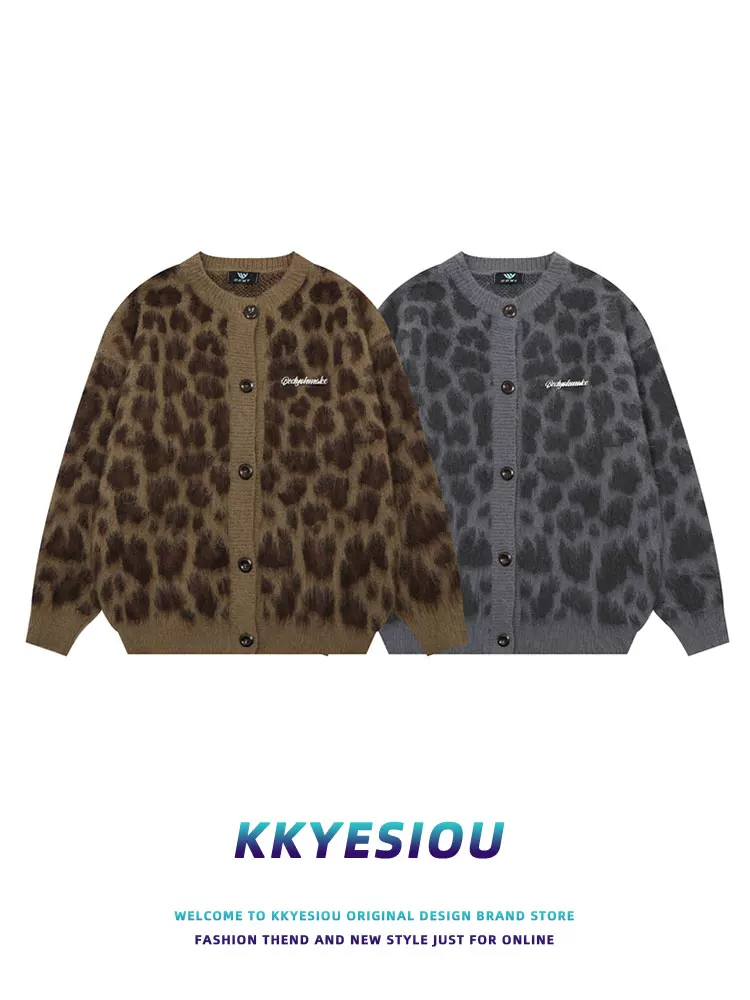 Áo cardigan dệt kim họa tiết da báo cổ điển kiểu Mỹ KKyesiou dành cho nam và nữ, áo khoác cặp đôi cao cấp phong cách lười biếng độc đáo