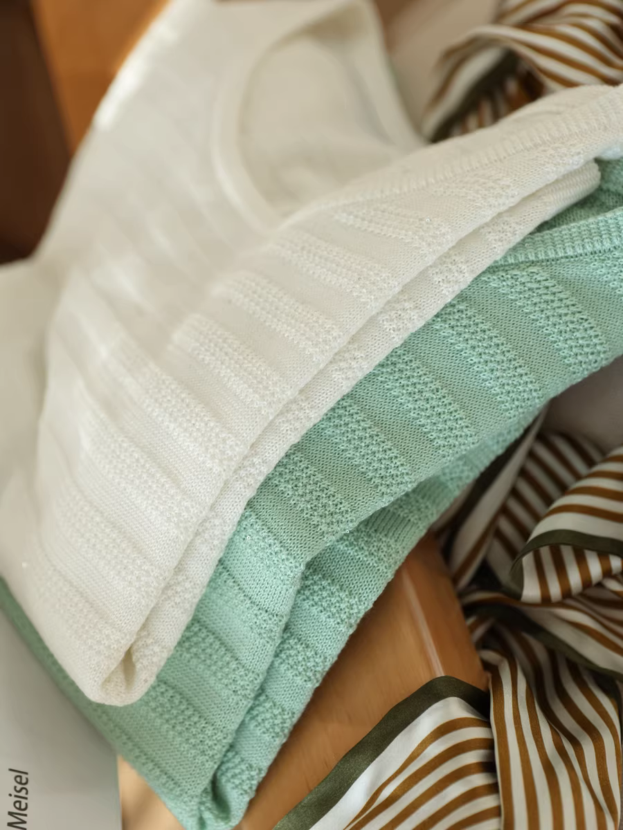 Áo thun dệt kim cổ tròn tay ngắn bằng lụa dâu tằm Tencel~3D hoa mộc lan + đính sequin dành cho nữ, áo mỏng mùa hè