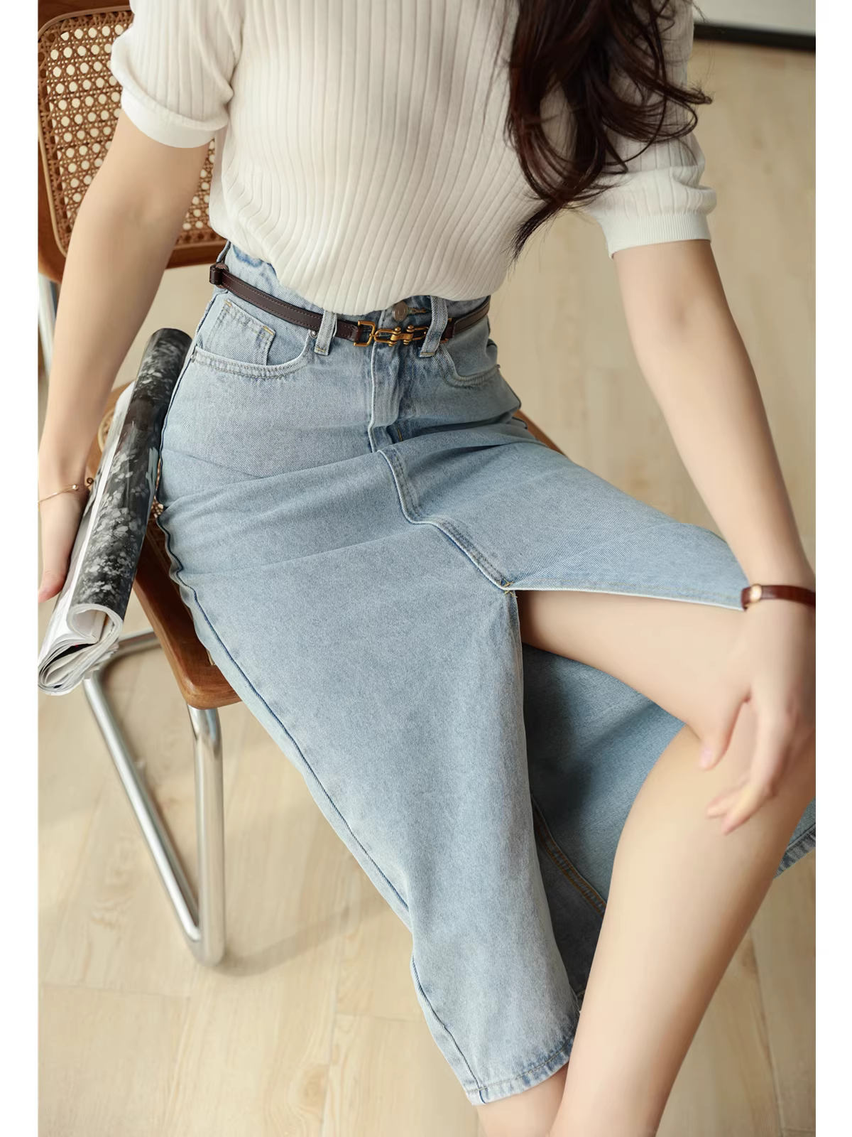 Đi lại hàng ngày, giản dị và dễ dàng chuyển đổi giữa các kiểu, xẻ tà phía trước, lưng cao, dáng chữ A, dài vừa phải, váy denim cotton nguyên chất, mới cho mùa xuân và mùa hè