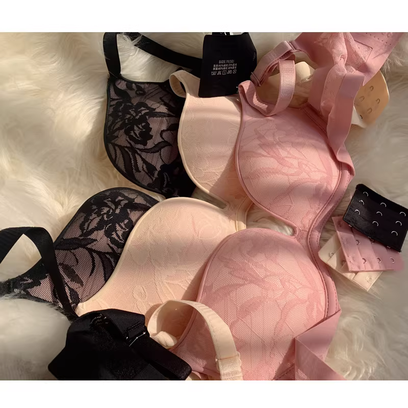 Nâng cao vẻ ngoài của vòng ngực, tin vui cho những người có ngực nhỏ, phong cách mùa thu đông, mỏng ở trên và dày ở dưới, áo ngực ren xếp ly và thoáng khí không có gọng.