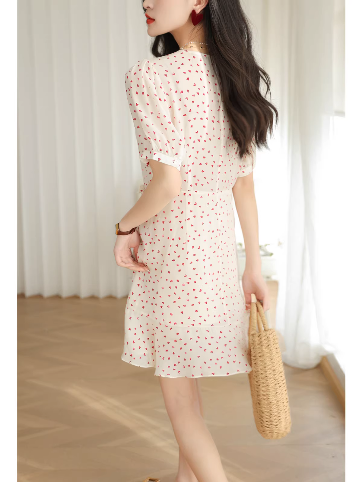 Váy nữ in hình trái tim, váy trà chiều cổ chữ V bằng lụa dâu tằm 100%, váy lụa thon gọn eo cho nữ