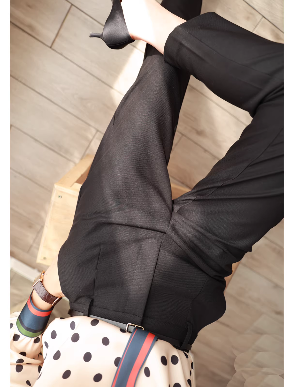 Vải tốt! Chỉ một lô, không có hàng dự trữ! Quần âu dáng ôm kiểu thắt lưng thời trang, quần âu lửng nữ.