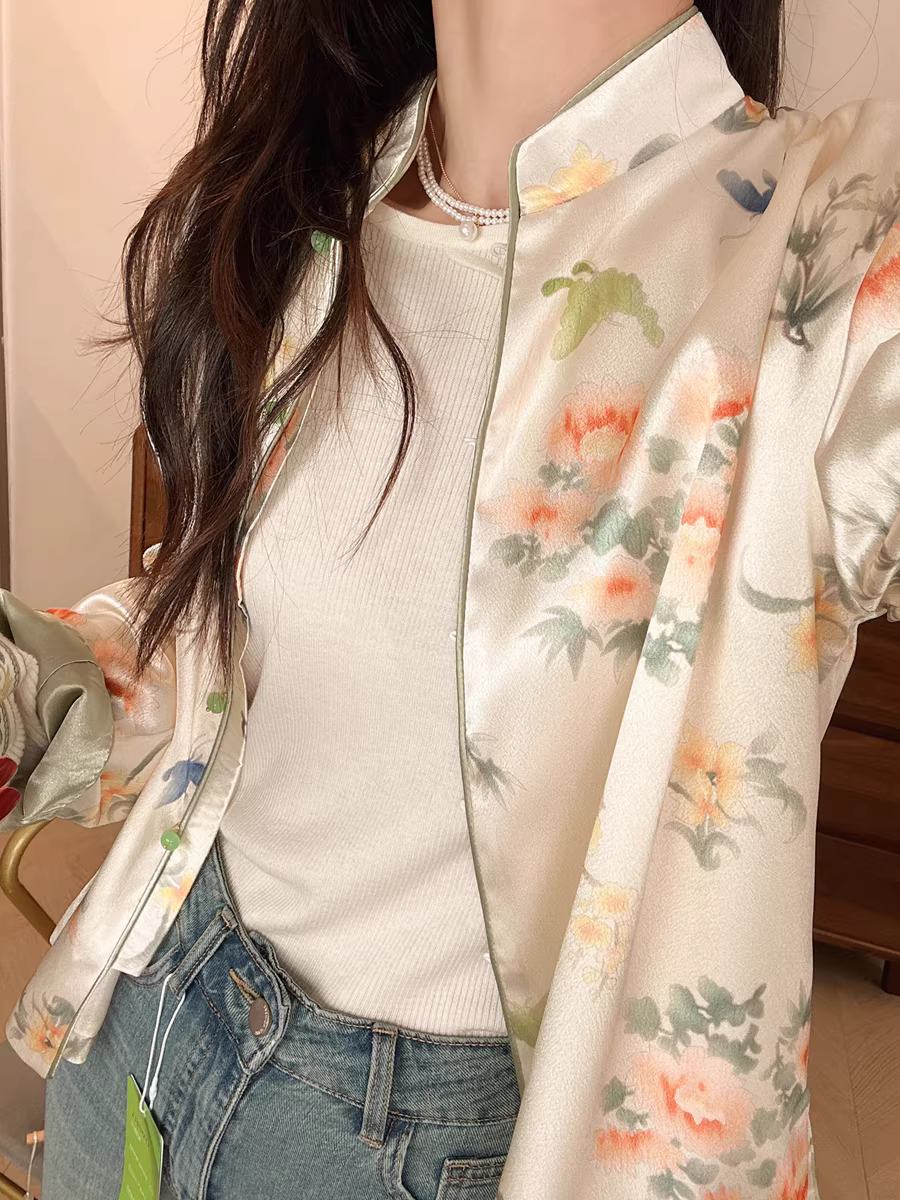 Áo khoác ngắn in họa tiết phong cách Trung Hoa mới, chất liệu satin bóng cao cấp, kiểu dáng rộng, tay dài dành cho nữ, mẫu mới đầu xuân.