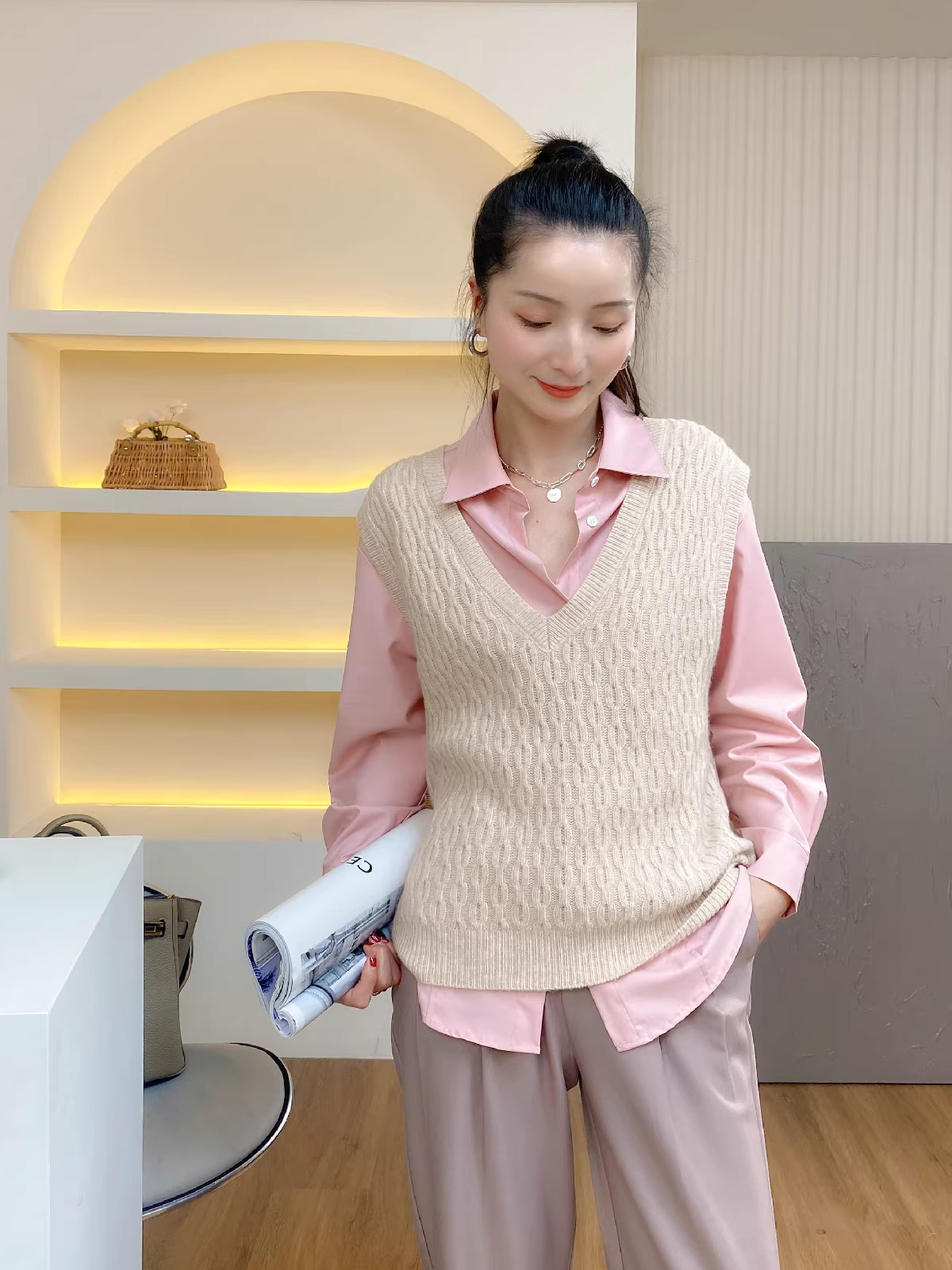 Xả kho! Giá cực tốt! Áo len dệt kim cổ V toàn len cho nữ.