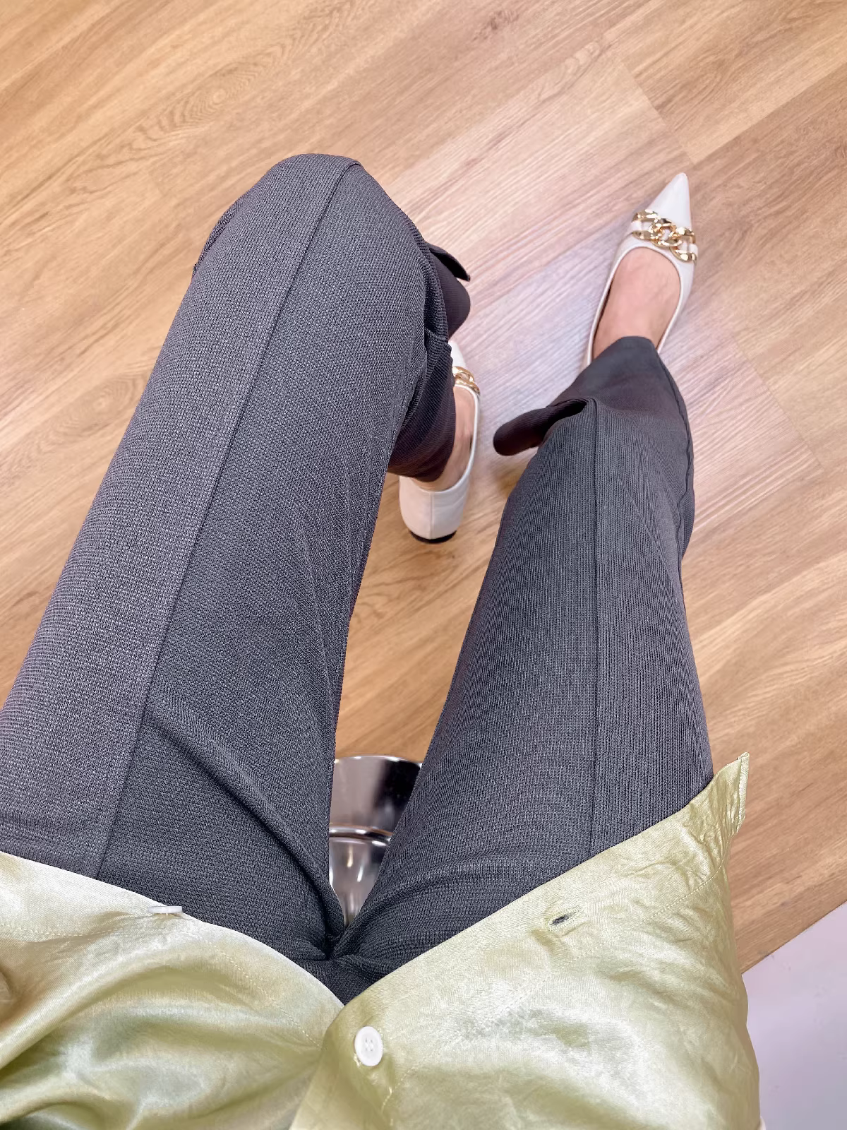 Xả kho! Quần nữ dáng suông, tôn dáng, dài chân, cạp cao, xẻ tà, màu trơn, phong cách thường ngày.