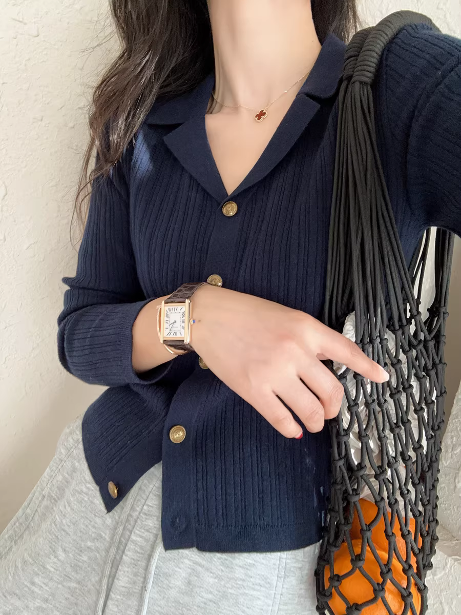 Áo cardigan dệt kim dáng ôm, cổ Cuba thanh lịch ~ Chất liệu lụa và len, kiểu dáng công sở Pháp, khuy vàng, chất liệu gân, dành cho nữ, mùa xuân sớm