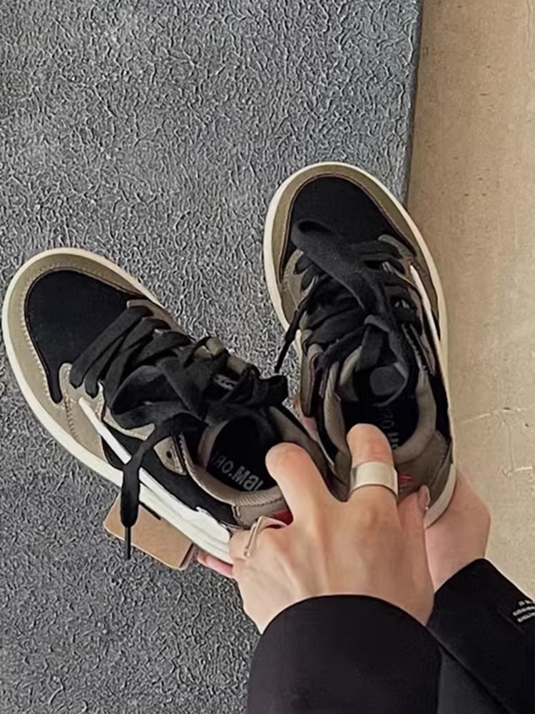 Giày trẻ em cho bé trai và bé gái, giày thể thao thời trang, mẫu mới thu đông, giày trẻ em phối màu thời thượng, đế mềm, kiểu dáng thấp, phong cách thường ngày