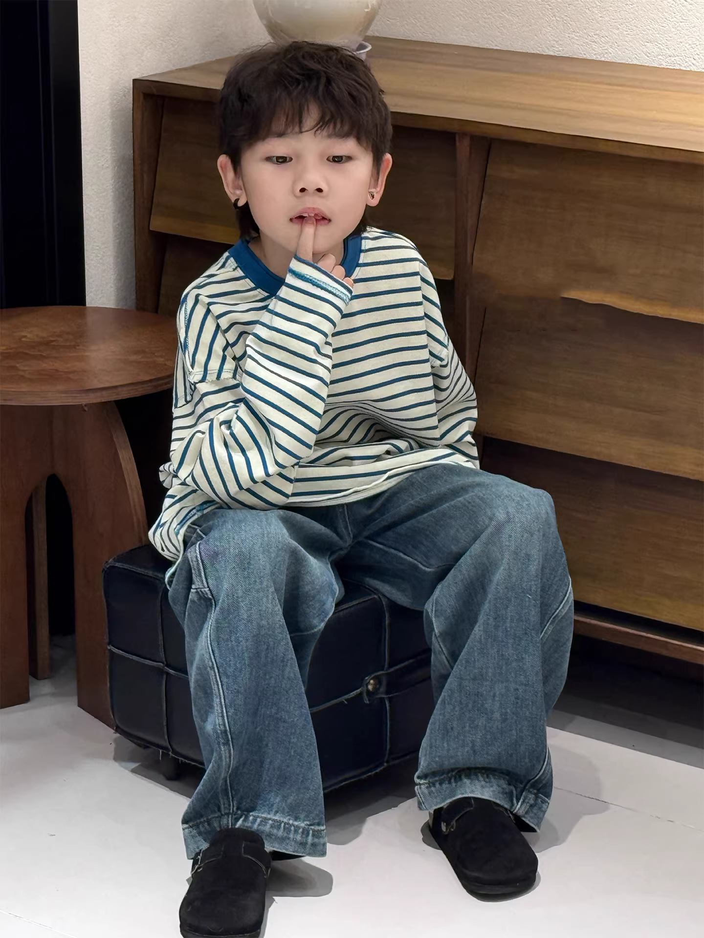 Áo thun trẻ em cổ tròn sọc dài tay kiểu mới 2025, áo thun bé trai mùa thu, áo thun bé gái rộng rãi, thoải mái