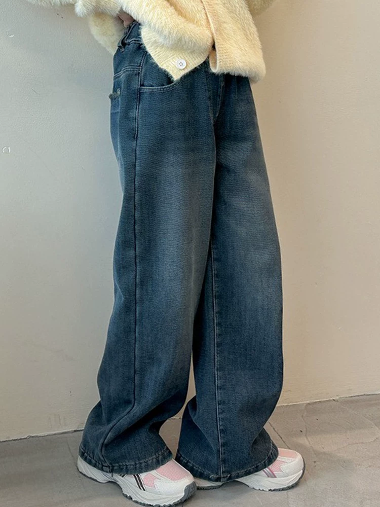 Quần jeans dày lót lông cừu cho bé gái, kiểu dáng mới thu đông 2025, quần ống rộng suông rộng rãi dành cho trẻ lớn