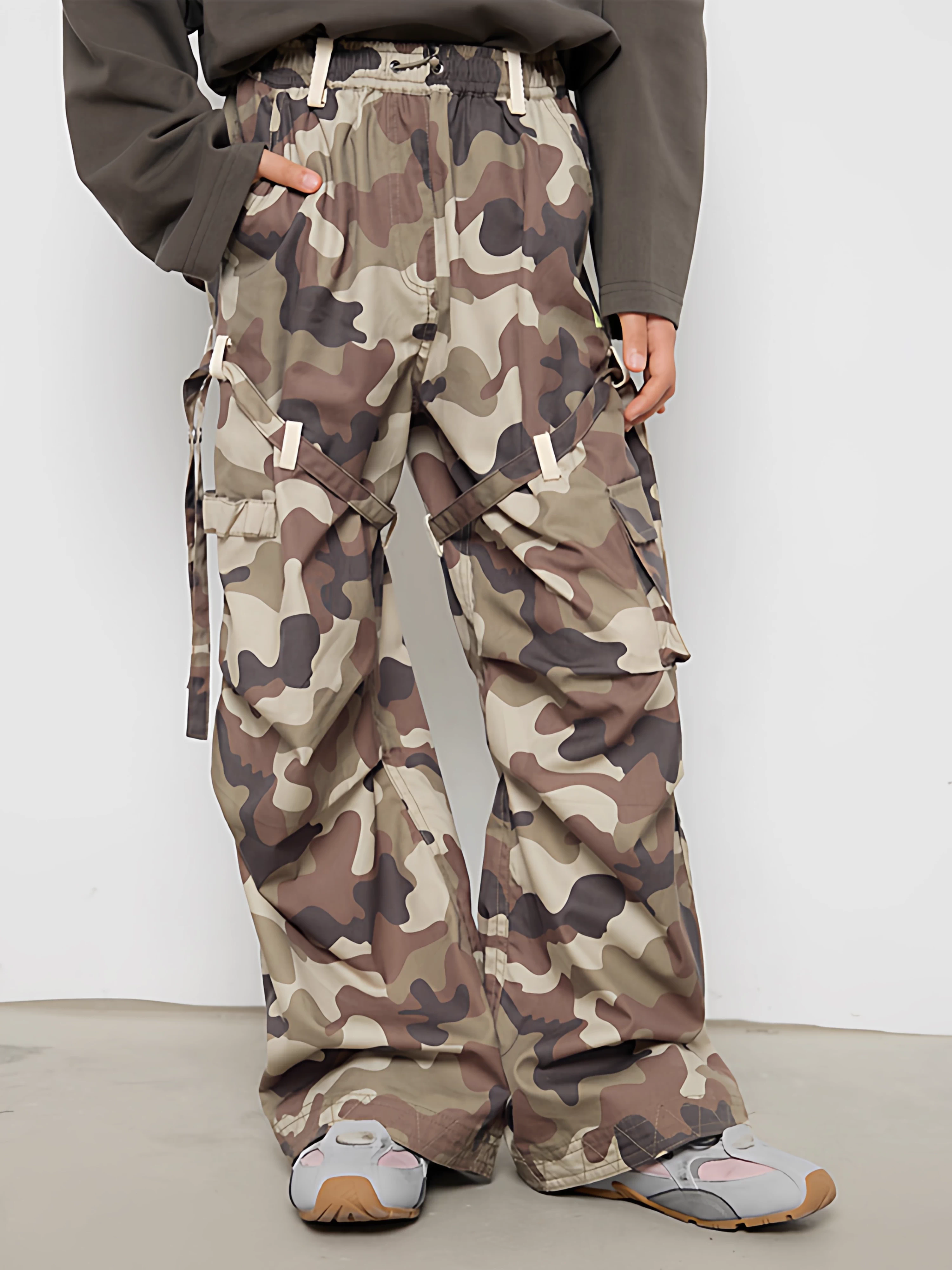 Quần kaki mùa thu 2025 kiểu mới cho bé gái, quần cargo thời trang đa năng cho bé trai, quần ống rộng thẳng cho trẻ lớn