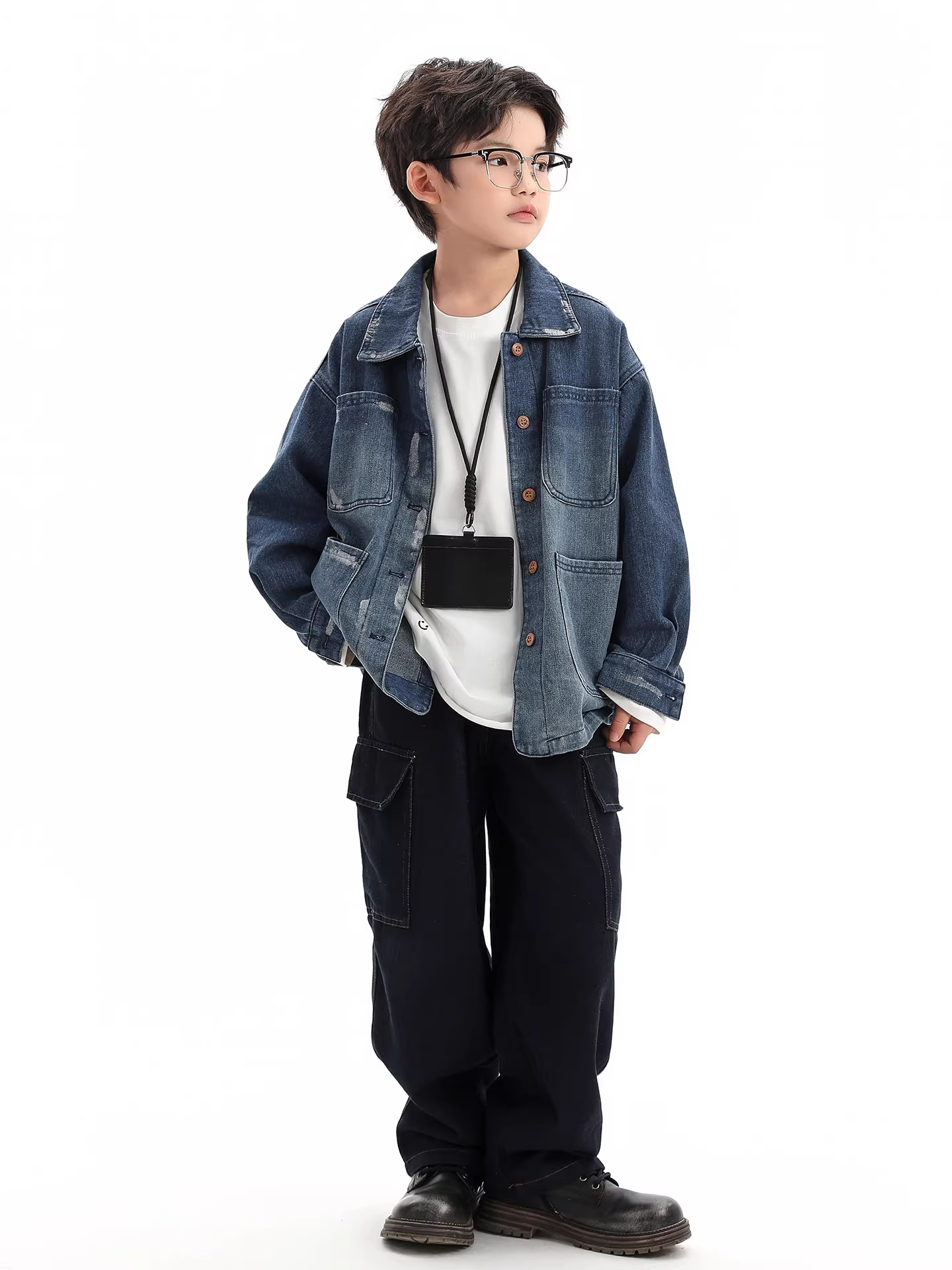 Áo khoác denim cho bé trai Quần áo mùa thu Quần áo trẻ em lớn cho bé trai Áo khoác bé gái Áo dài tay Áo khoác denim sành điệu dáng rộng giản dị