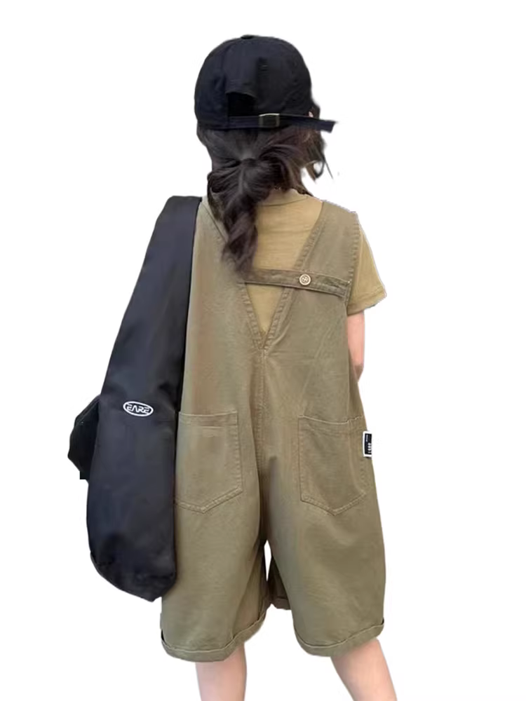 Quần đùi yếm bé gái hè 2025 kiểu mới quần kiểu Hàn Quốc thời trang năng động quần cargo trẻ em hè quần năm phần