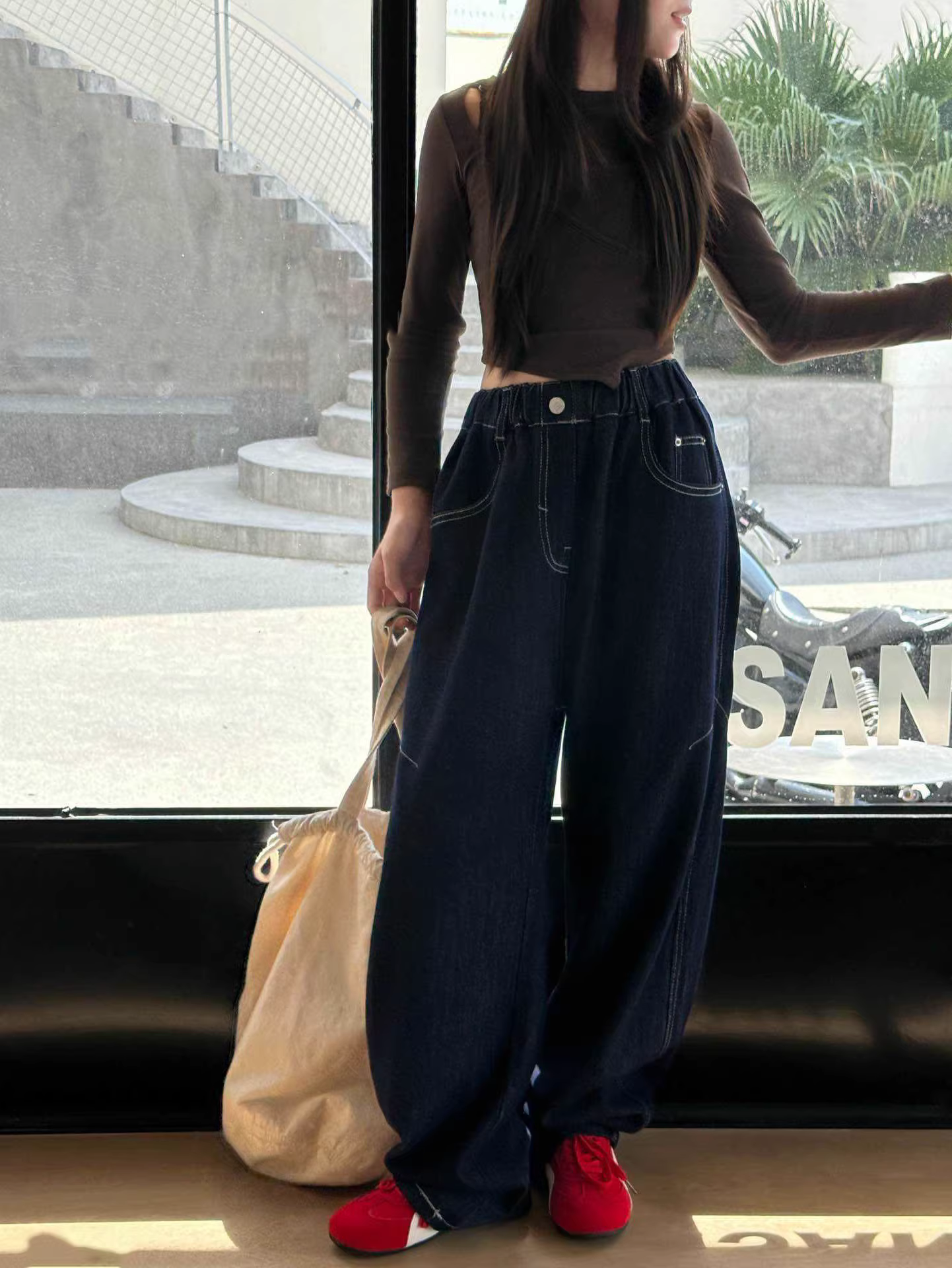 Quần jean nữ phong cách mùa thu quần ống thẳng cỡ vừa và lớn dành cho trẻ em quần dài ống rộng màu xanh đậm quần dài dáng rộng thường ngày đa năng quần áo trẻ em hợp thời trang