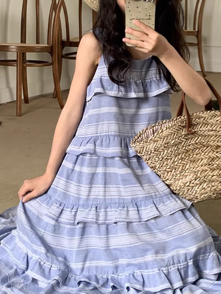 Váy bé gái hè 2025 kiểu mới, váy yếm kẻ caro phong cách tiểu thư, váy dài thanh lịch cho bé gái lớn, phong cách đi nghỉ