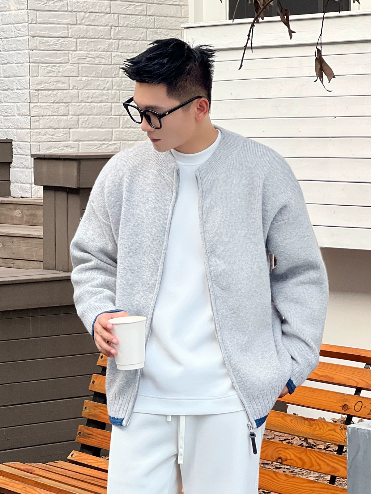 Số 22 mặc áo len cardigan cao cấp dành cho nam trong mùa thu đông, áo dệt kim dáng rộng phong cách giản dị, thoải mái