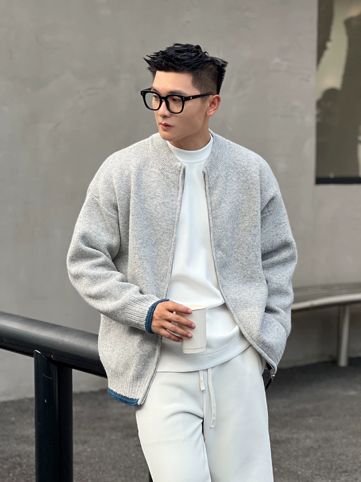 Số 22 mặc áo len cardigan cao cấp dành cho nam trong mùa thu đông, áo dệt kim dáng rộng phong cách giản dị, thoải mái