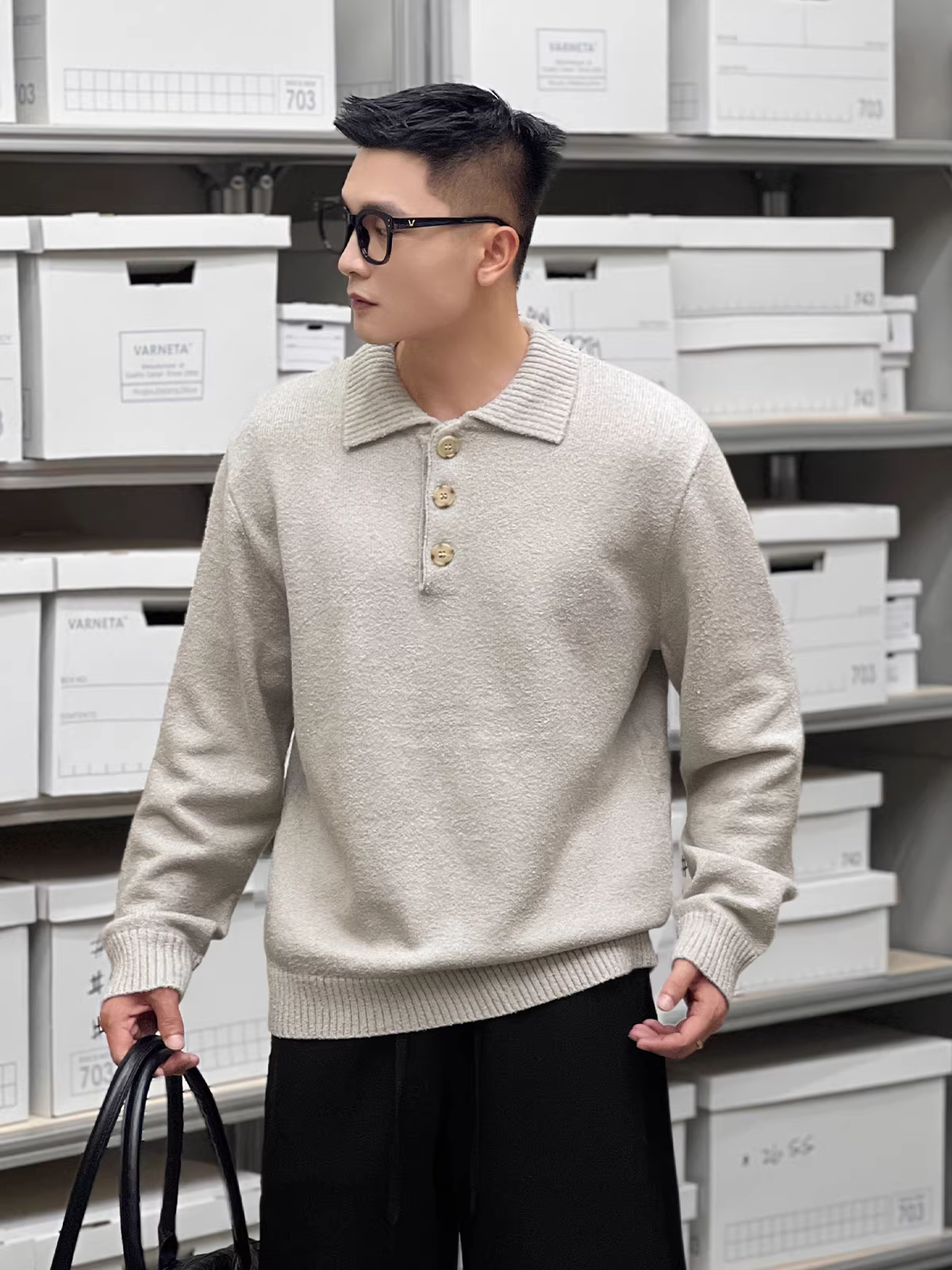 Phong cách số 22: phong cách nam tính, áo len dệt kim có họa tiết mùa thu đông, áo len lót bên trong ấm áp dành cho nam giới.