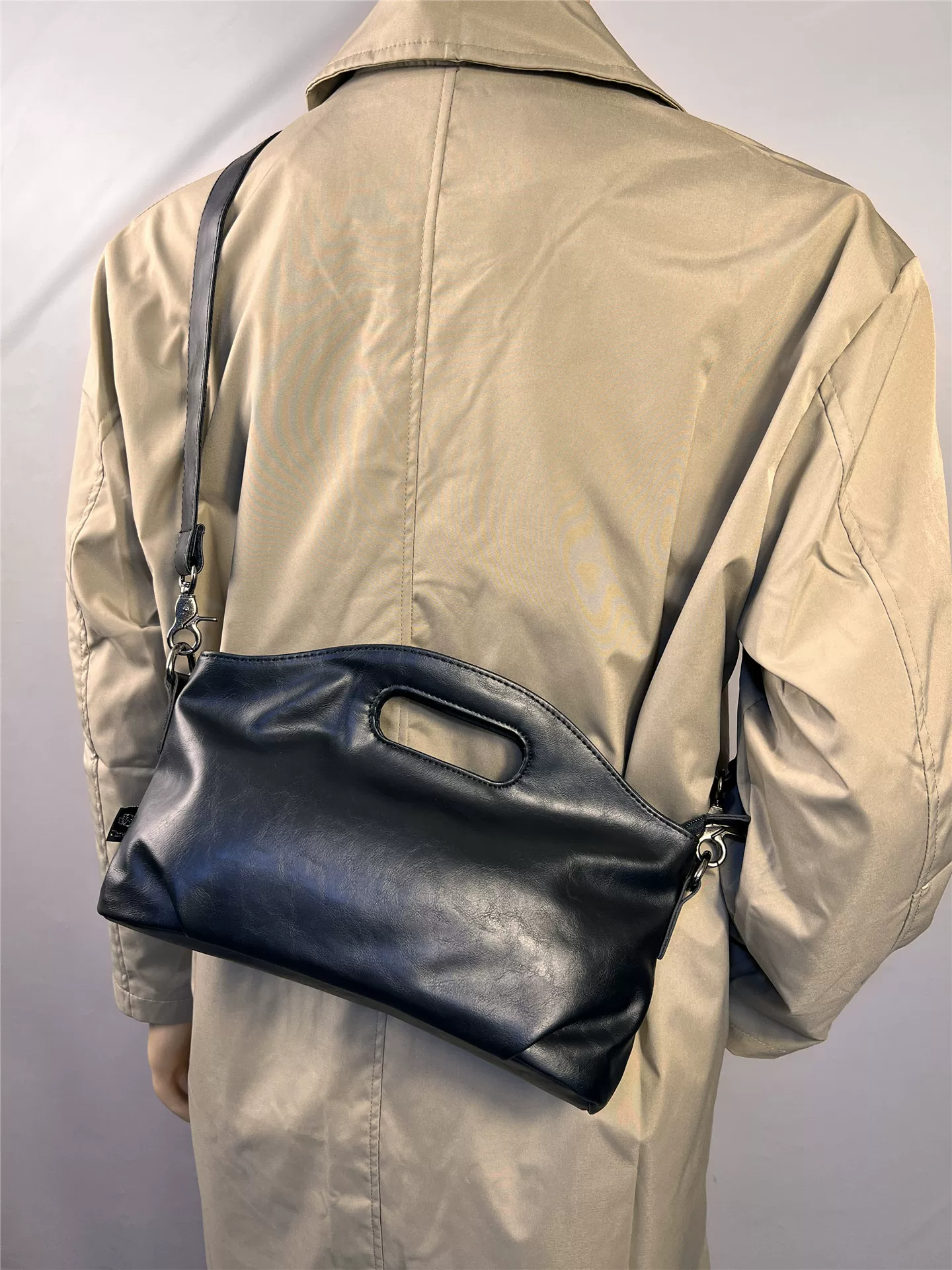 Túi đeo vai thời trang Three-Box2025 phong cách retro, túi xách đeo chéo, ba lô, túi nam trẻ trung phong cách ins