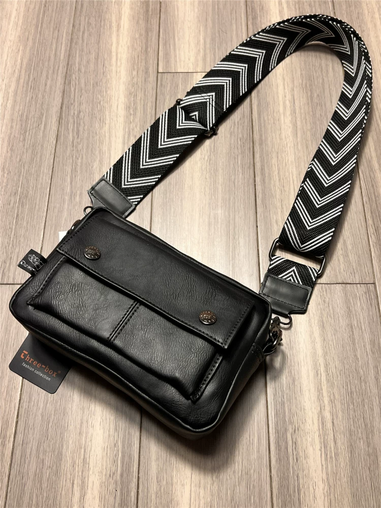 Túi đeo chéo ba ngăn mới hợp thời trang thương hiệu trẻ trung Túi đeo vai nam da mềm Nhật Bản và Hàn Quốc Túi đeo chéo thông thường